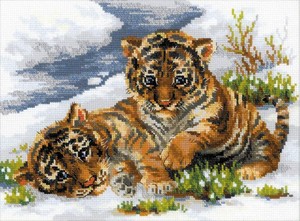 1564-Риолис "Тигрята в снегу" 40х30 см